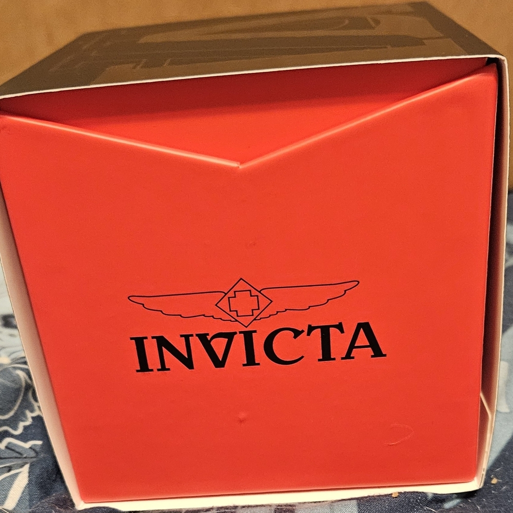Invicta Watch Box with QR Code - Picture 2 of 3